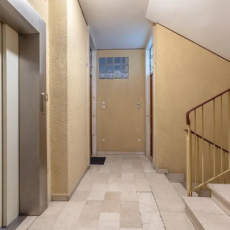 Guesthost - Porta San Pietro Lovely Flat Ferrara