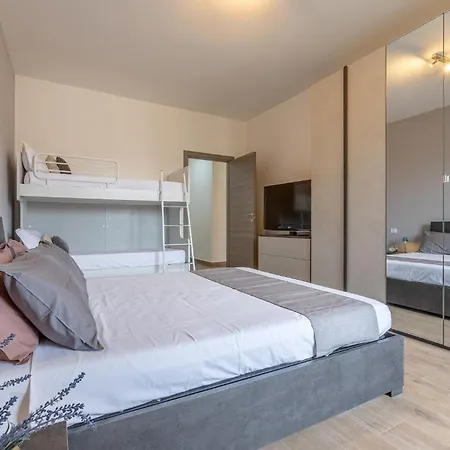 شقة Guesthost - Porta San Pietro Lovely Flat