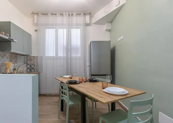 شقة Guesthost - Porta San Pietro Lovely Flat فيرّارا