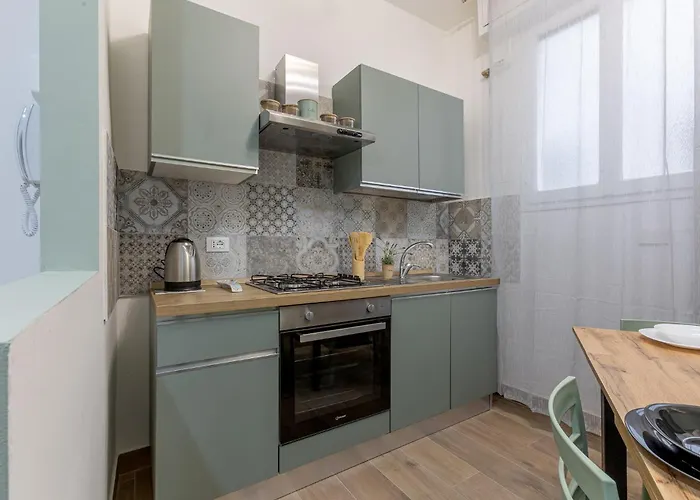 Guesthost - Porta San Pietro Lovely Flat Apartmán