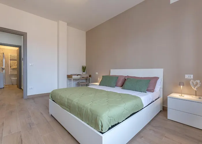 Guesthost - Porta San Pietro Lovely Flat شقة *