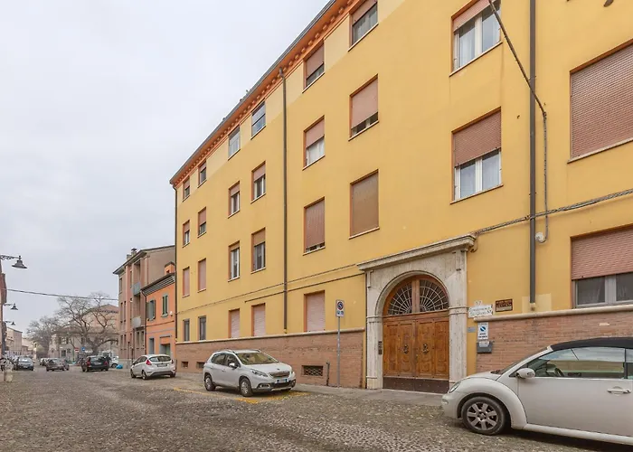 شقة Guesthost - Porta San Pietro Lovely Flat فيرّارا
